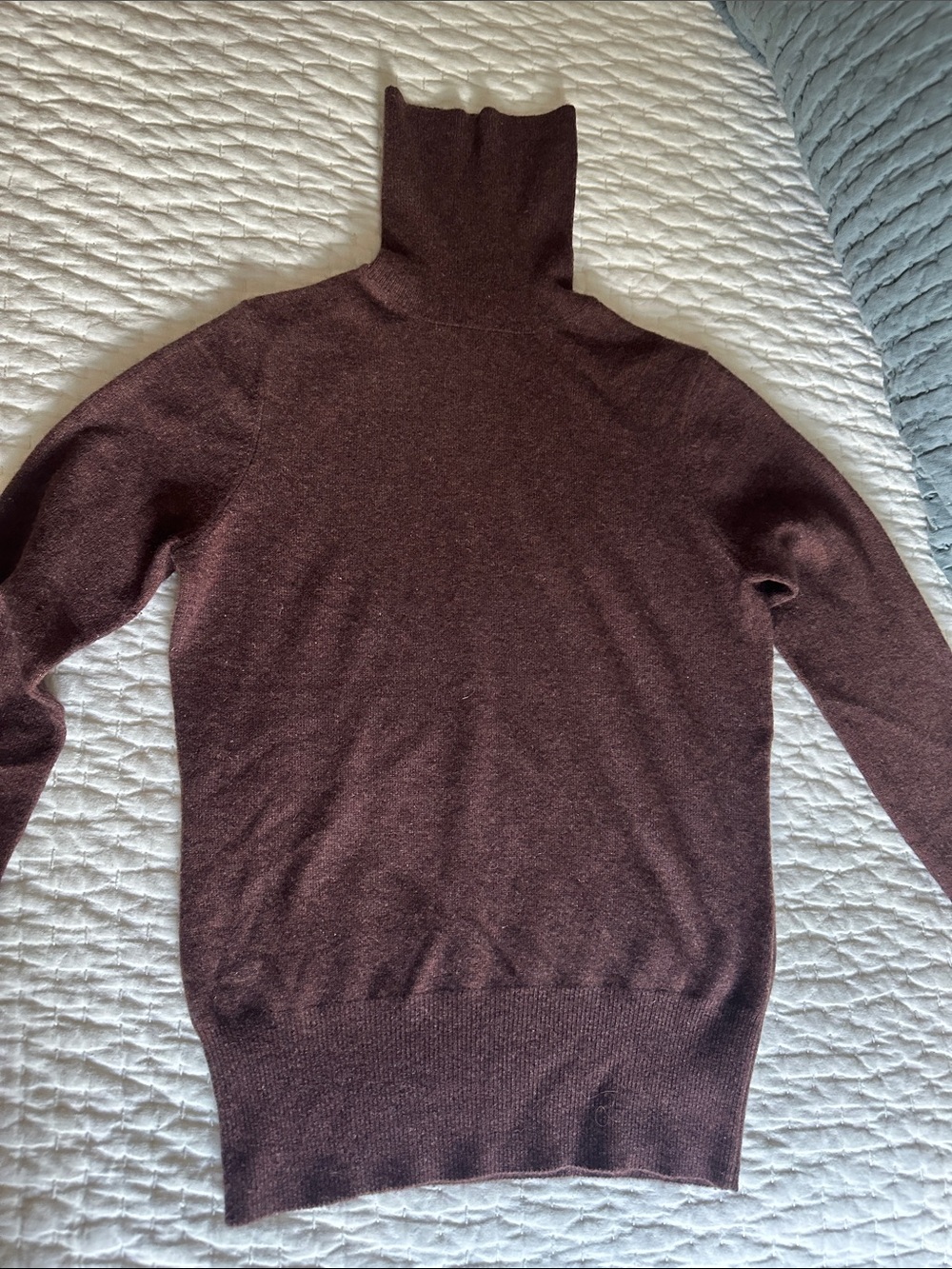 Neiman Marcus Women's Chocolate Brown Turtleneck Sweater